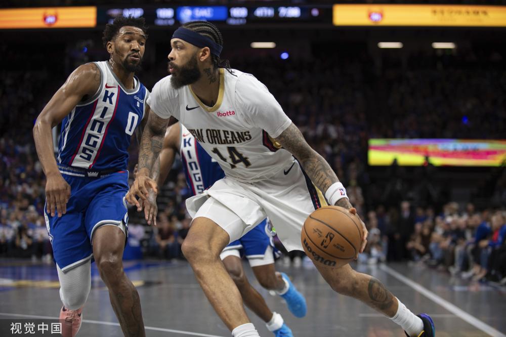 媒体批评持 媒体批评持