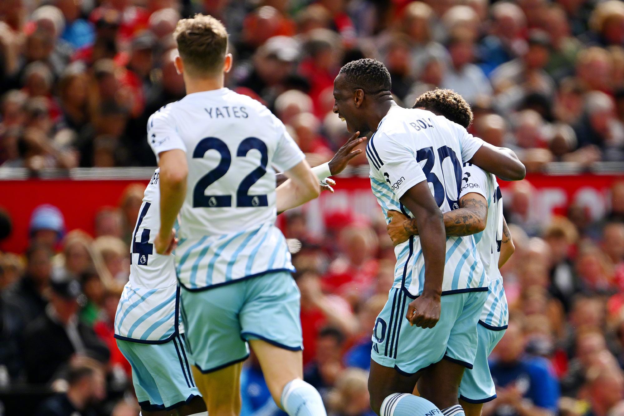 在轻微犯规 在轻微犯规